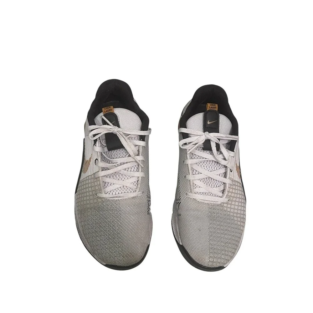 Nike Metcon 8 White Gold Suede Training Shoes Sneakers Men's 9.5